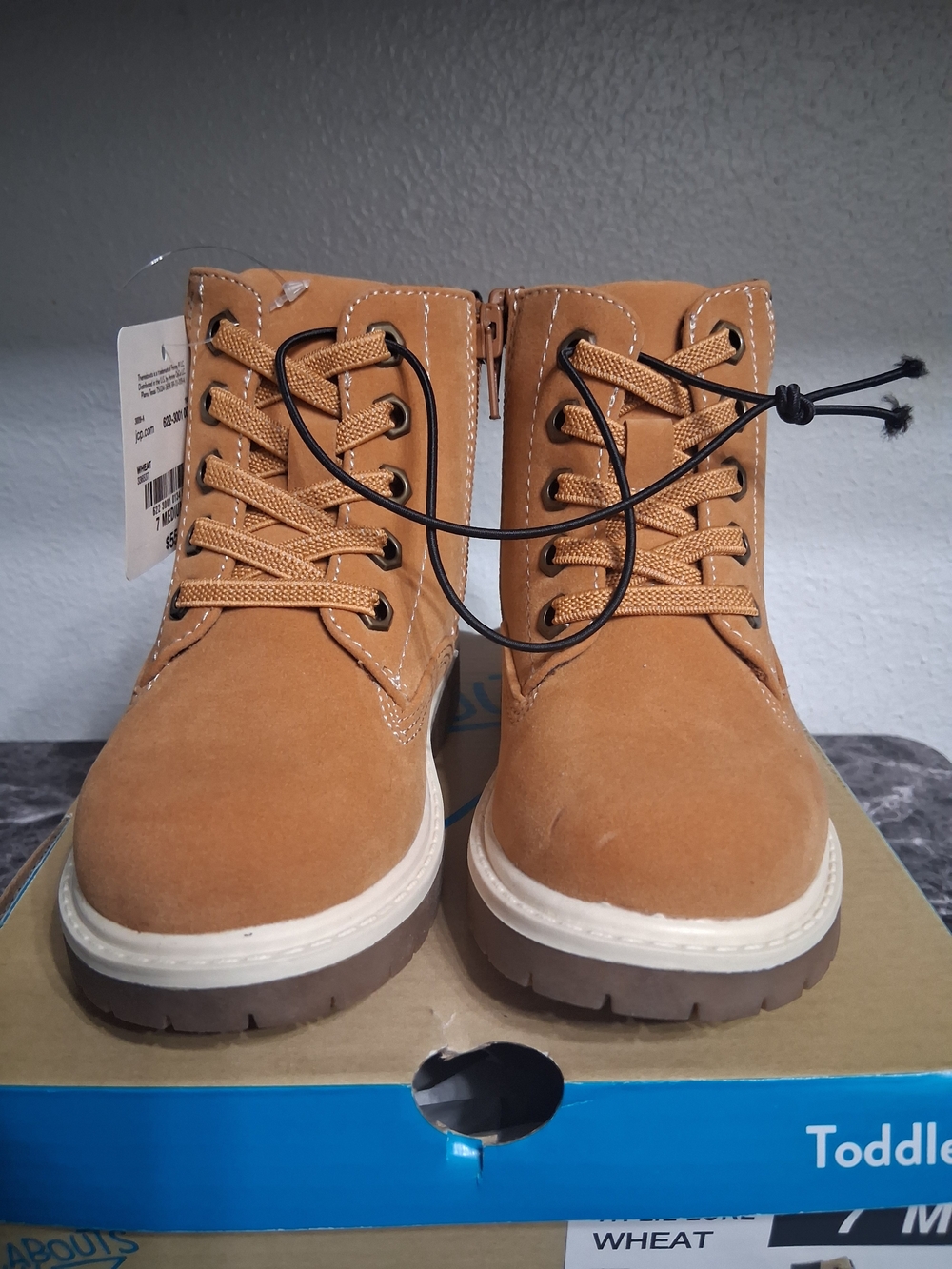 New In Box Lil Luke Toddler Wheat Lace-Up Boots Size 7